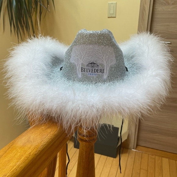 Cowboy hat - Picture 2 of 4